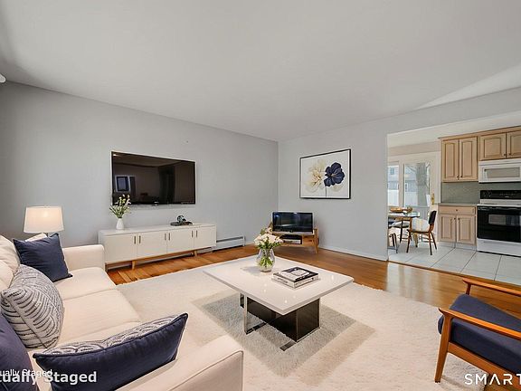 5th image of 3 Springdale Road