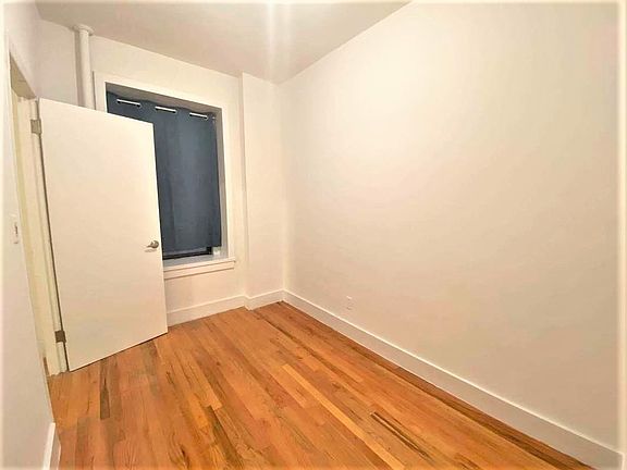 4th image of 415 E 73rd St #1C1