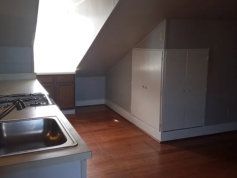 514 Madison St #9 — Photo 15