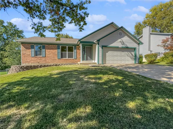 2513 Amarillo Dr, O'Fallon, MO 63368