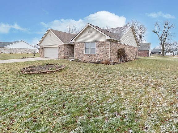 2nd image of 2411 Shorewood Dr