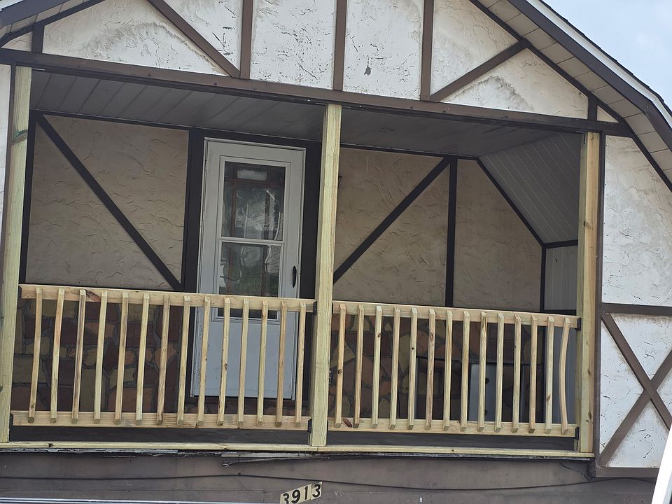 1st image of 3913 Harvey Ave #3