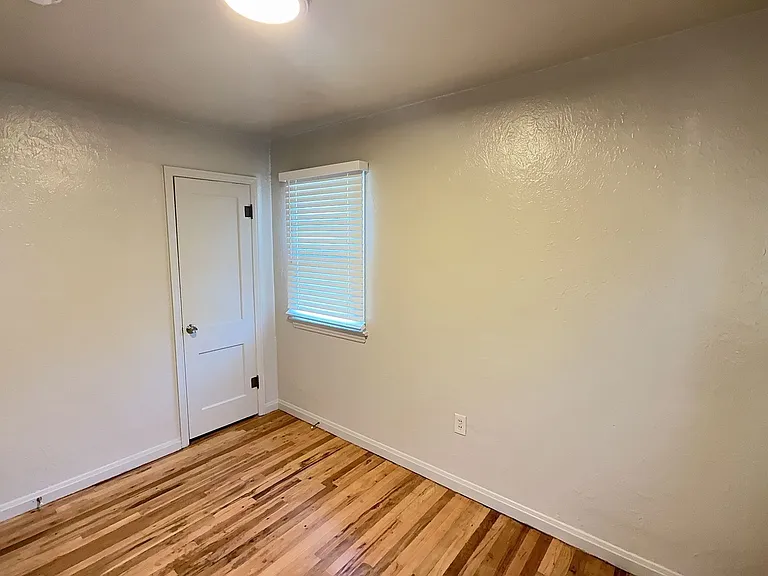 1244 Elm Ave #1244 — Photo 5