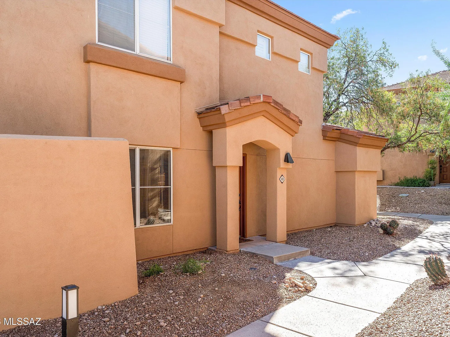 2 bed, 2.0 bath, 1048 sqft, $1,500 — Photo 3
