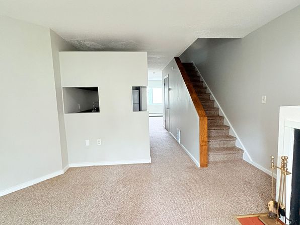 63 Irving St #2