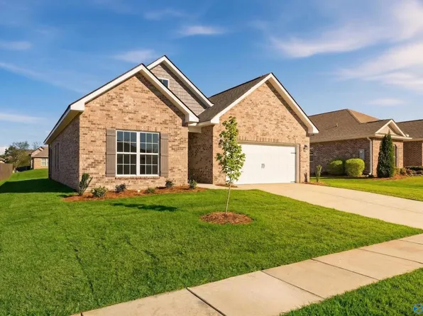 107 River Pointe Dr, New Market, AL 35761