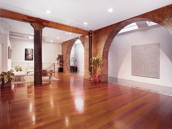 169 Hudson Street image 2 of 12