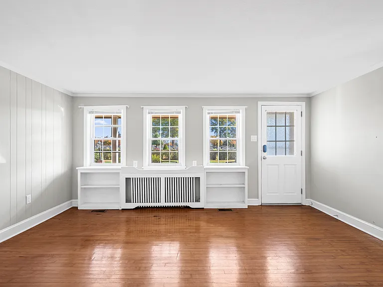 128 S Elm Ave #A — Photo 10