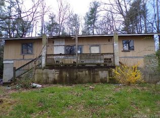 680 McMinn Rd, Hendersonville, NC 28792