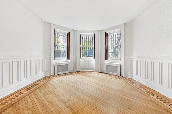 Rented by Compass | media 8