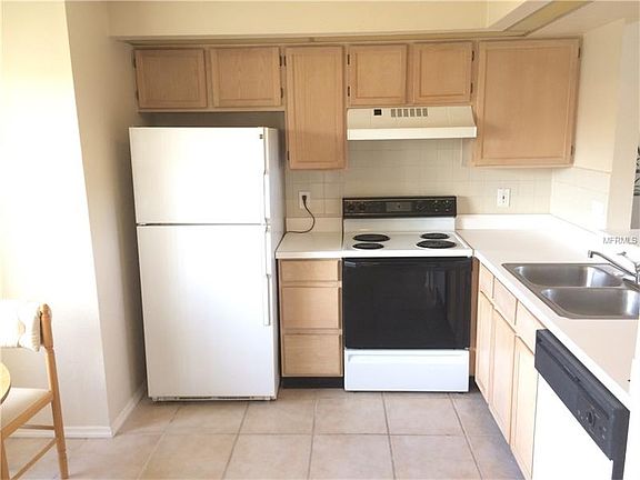 2nd image of 1220 Coral Coast Dr