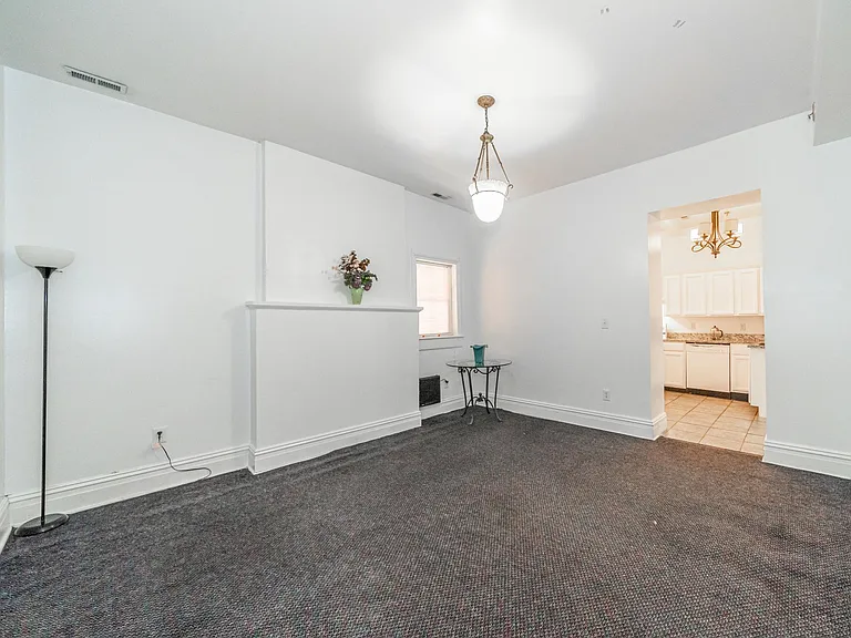 17 E Clay St — Photo 22