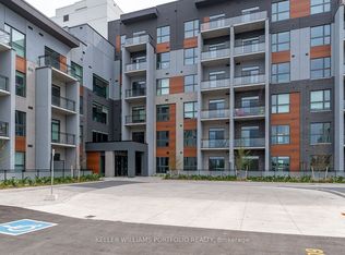 95 Dundas St W #126, Oakville, ON L6M4L9