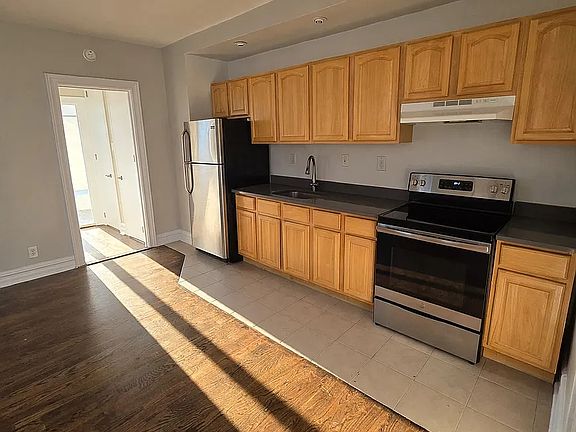 5th image of 250 Ocean Pkwy APT 2H