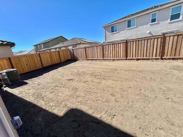 378 Miramar Dr — Photo 16