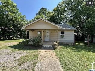 505 W Lake Dr, Bessemer, AL 35020