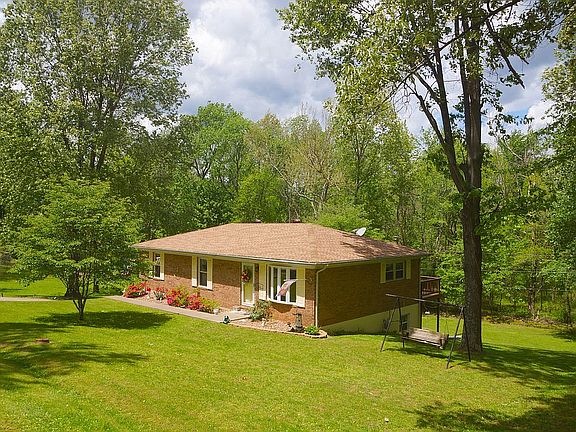 2nd image of 311 Dawn Dr
