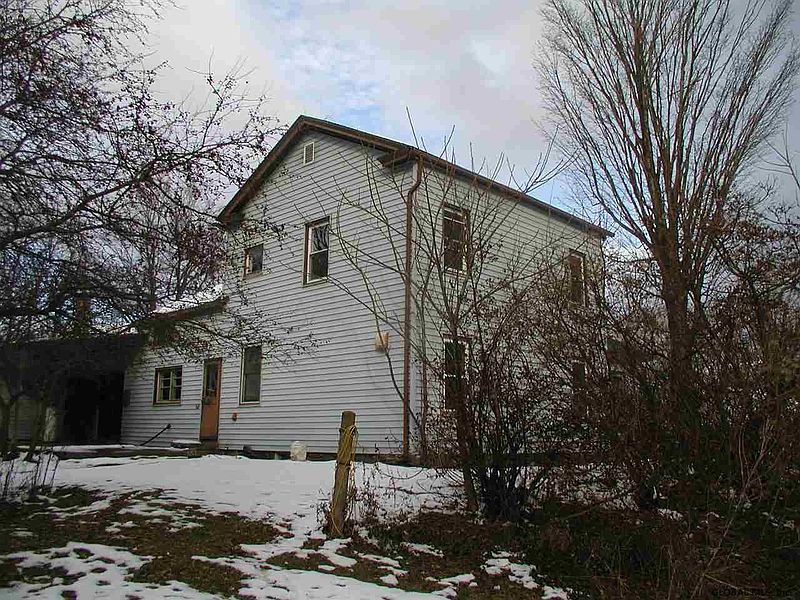 5th image of 631 KING HILL Road