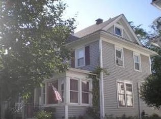 910 Center Ave, Oostburg, WI 53070