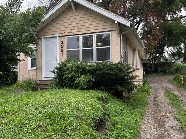 2331 E 11th St, Des Moines, IA 50316