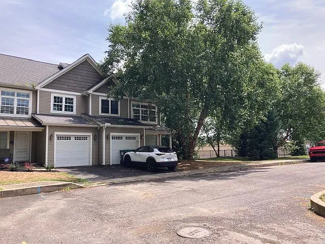 14 Northwood St — Photo 17
