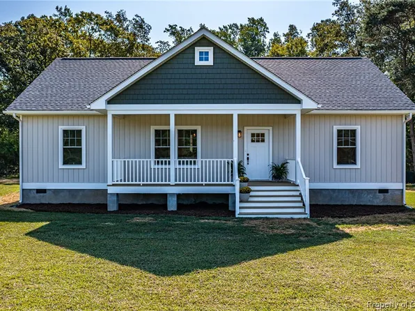 174 Creek Dr, Hardyville, VA 23070