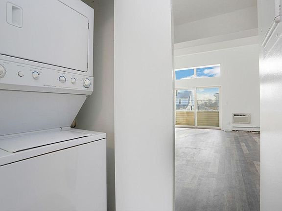 2nd image of 152 Tier St APT 205B