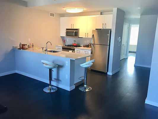 Rented by LCOR (Property Manager) | media 4