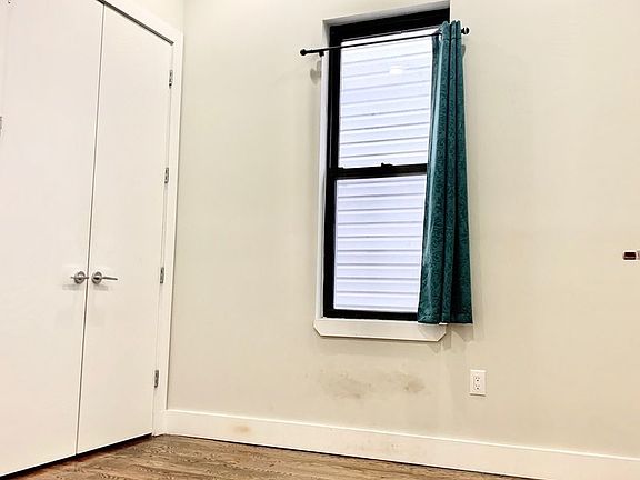 4th image of 358 Palmetto St #3R