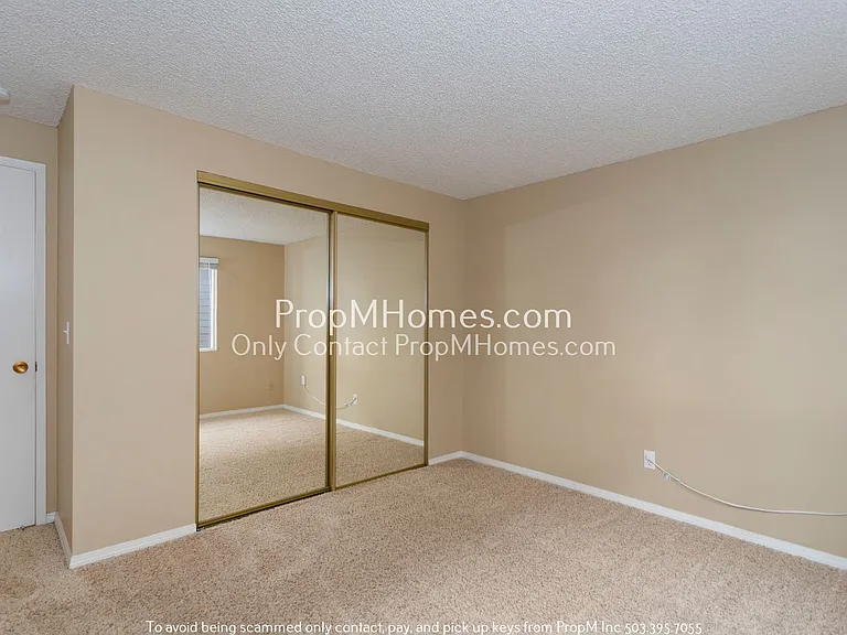 7640 SW 34th Ave #3 — Photo 9