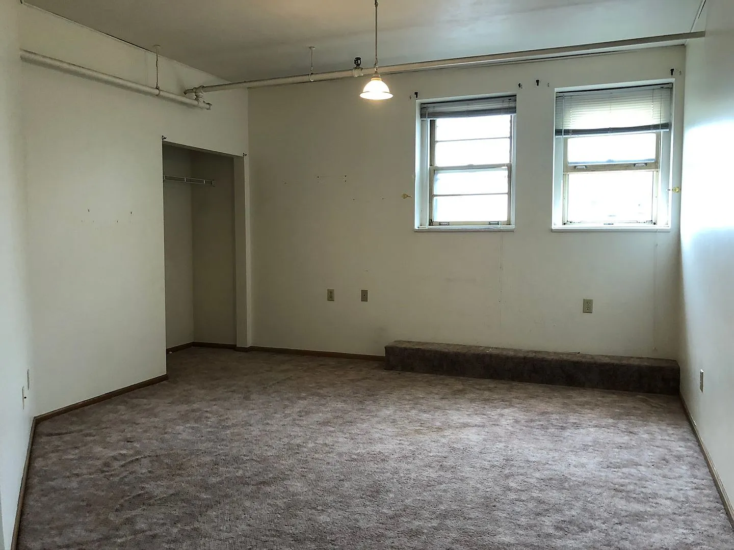 Old JCPenney Bldg Apartments — Photo 2