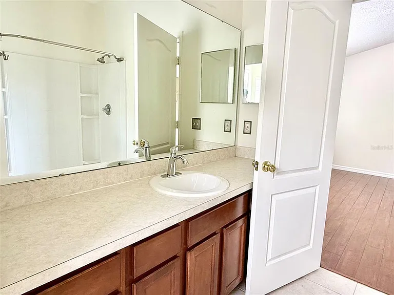 1535 Broken Oak Dr #37B — Photo 18