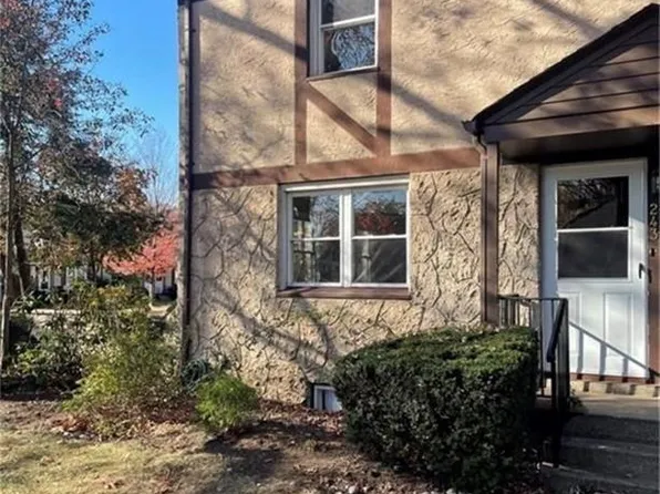 243 Rose St, Metuchen, NJ 08840
