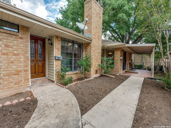 812 ROBERT DERRICK DR, Schertz, TX 78154