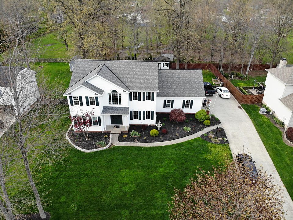 1st image of 1035 Longwood Dr