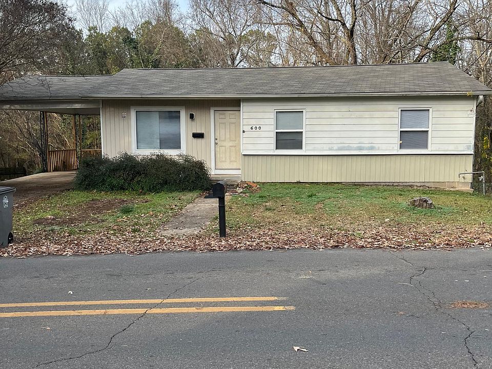 1st image of 600 Woodlawn Ave