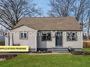 162 Parkwood Ave, Avon Lake, OH 44012