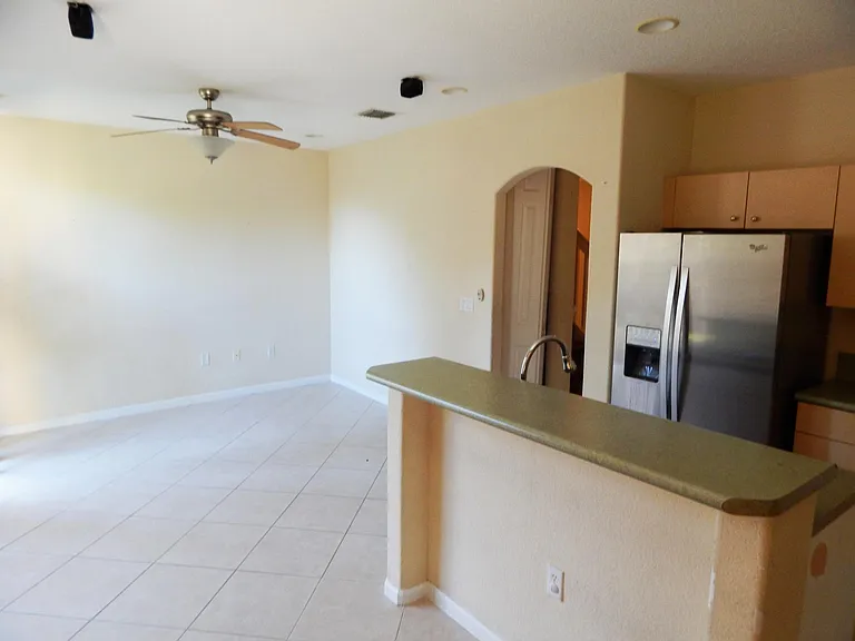 8444 SW 29th St — Photo 5