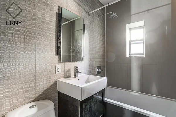 Rented by ERNY LLC | media 5