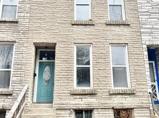 2749 Geyer Ave, Saint Louis, MO 63104