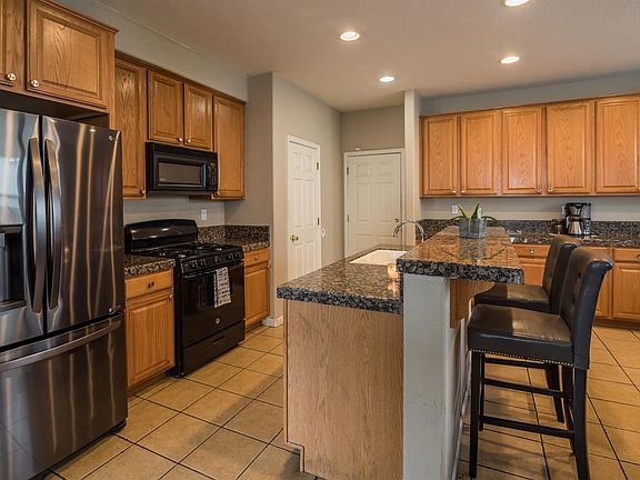 4th image of 6014 Rayanna Dr