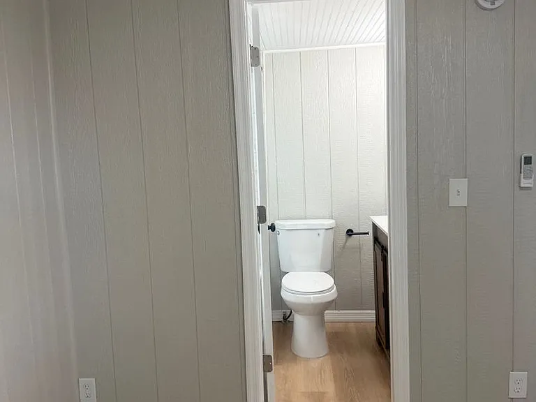 512 51st Avenue Dr W — Photo 43