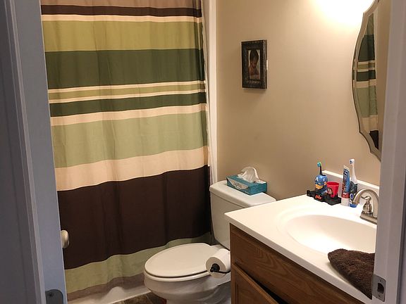 Second bathroom 