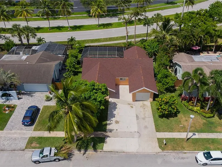 5332 NW 29th Ct — Photo 31