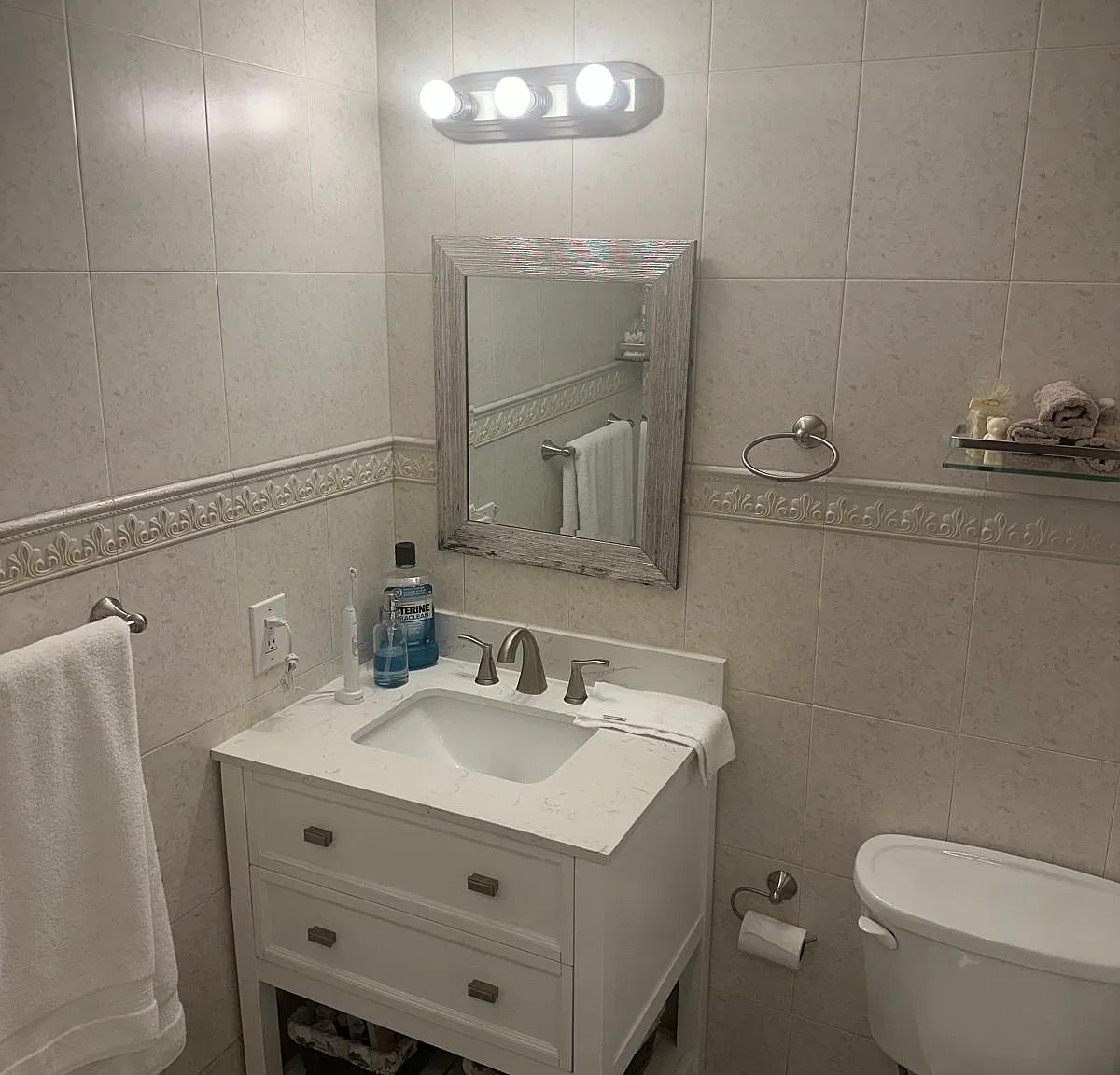 2 bed, 1075 sqft, $2,422 — Photo 4