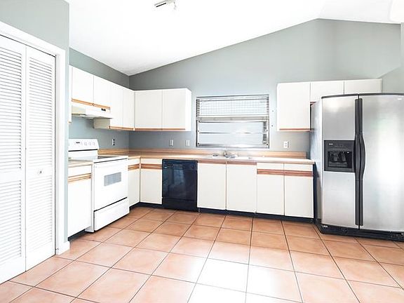 4th image of 17538 Willow Pond Dr