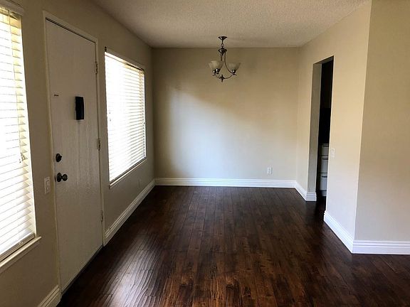 3rd image of 5034 Bridgepointe Pl