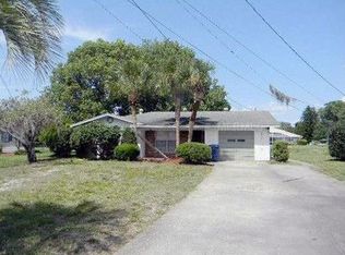 1616 Orange Ave, Tavares, FL 32778