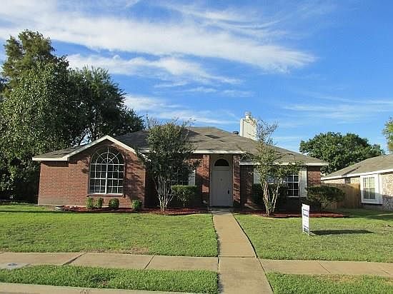 1st image of 8017 Trail Lake Dr