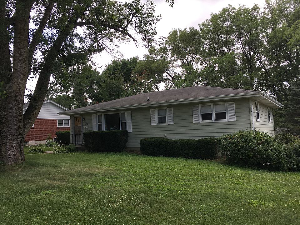 1st image of 1695 Earl Dr